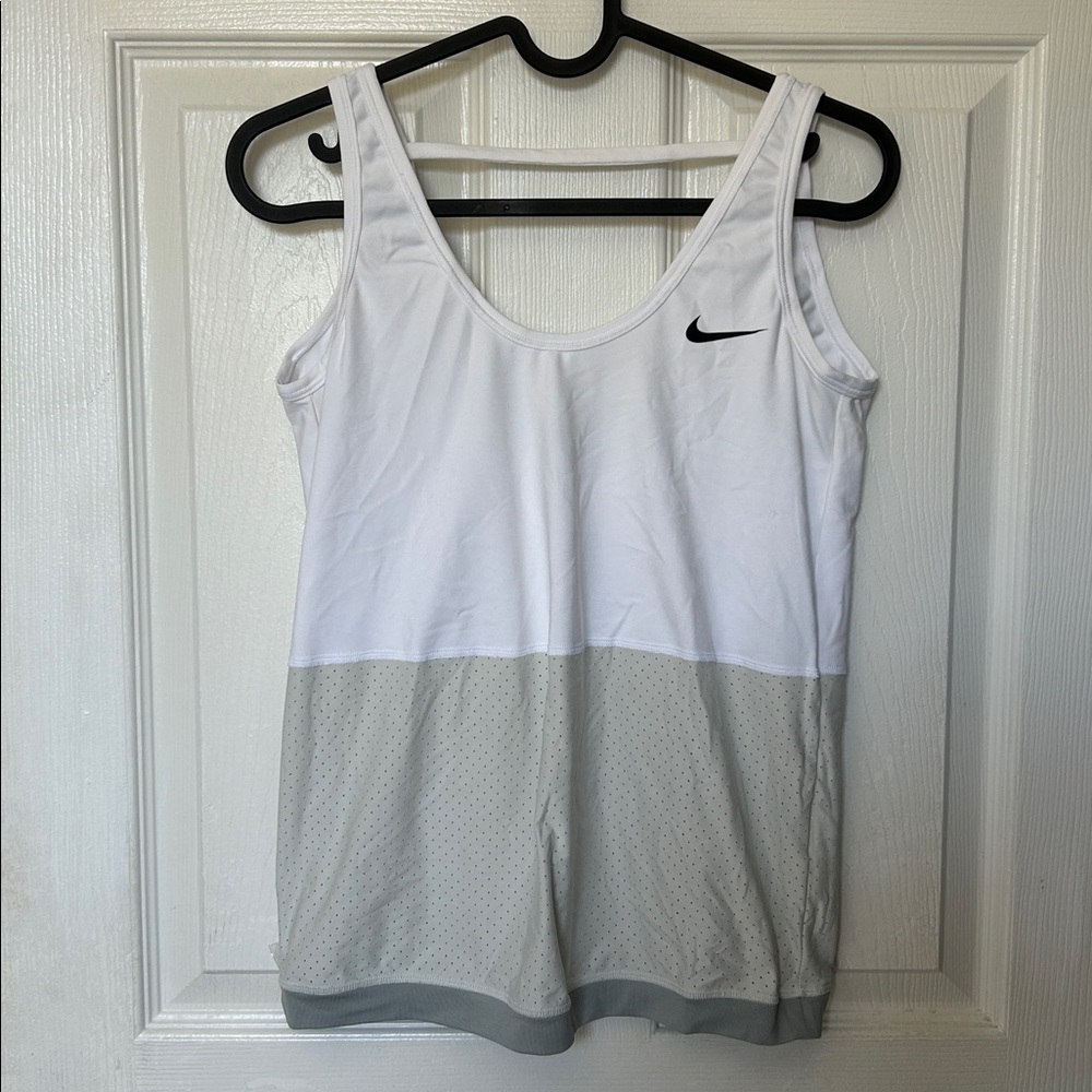 💎5/$25 Nike tank top dri fit running yoga white with grey deep scoop neck small